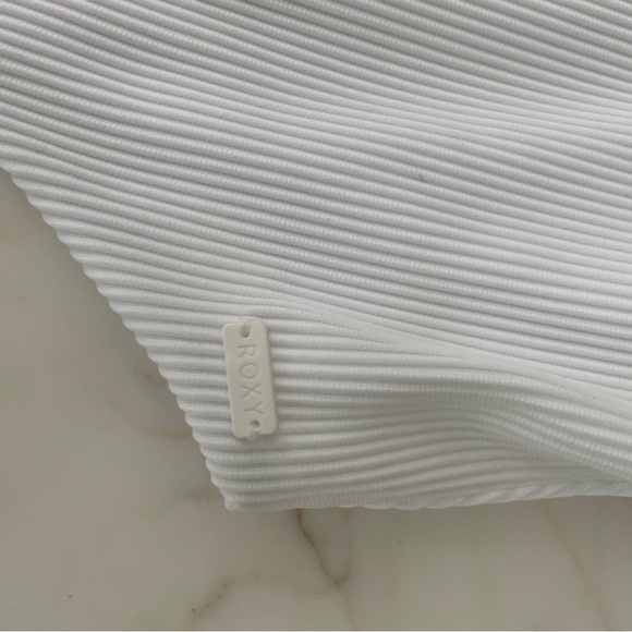 Roxy Love The Muse Rib White One Piece Bikini / NWT - Picture 6 of 8